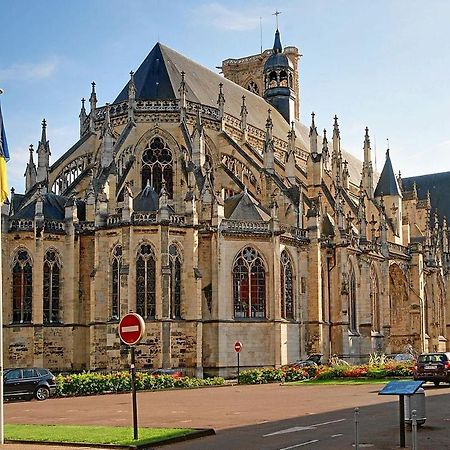 Hotel De Cleves Невер Екстериор снимка